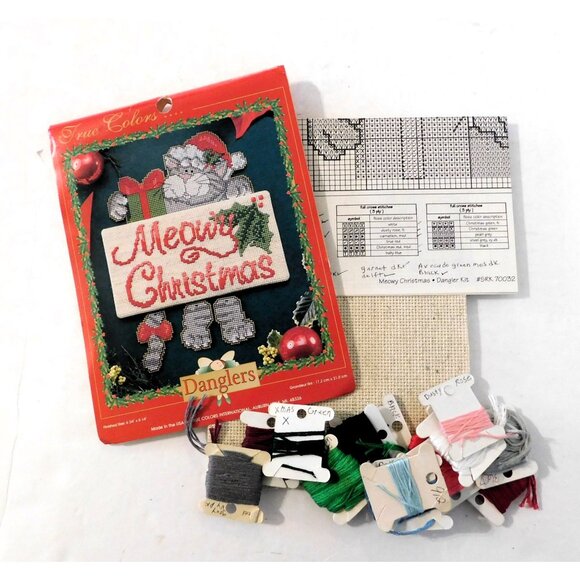 Meowy Christmas Dangler Cross Stitch Kit Embroidery Craft Set By True Colors - Picture 2 of 6